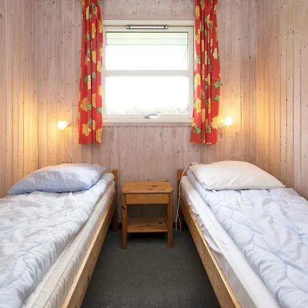 8 Person In Hj Rring Holiday home