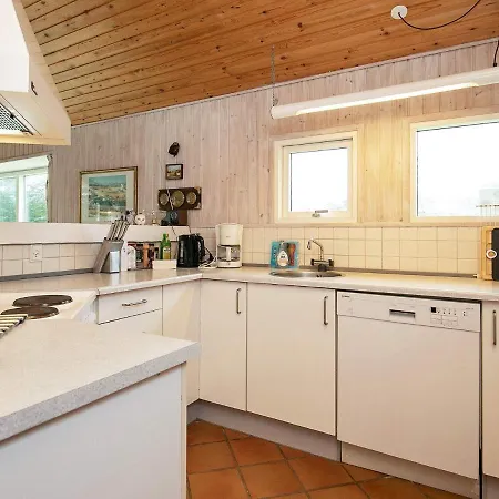 8 Person In Hj Rring Holiday home *
